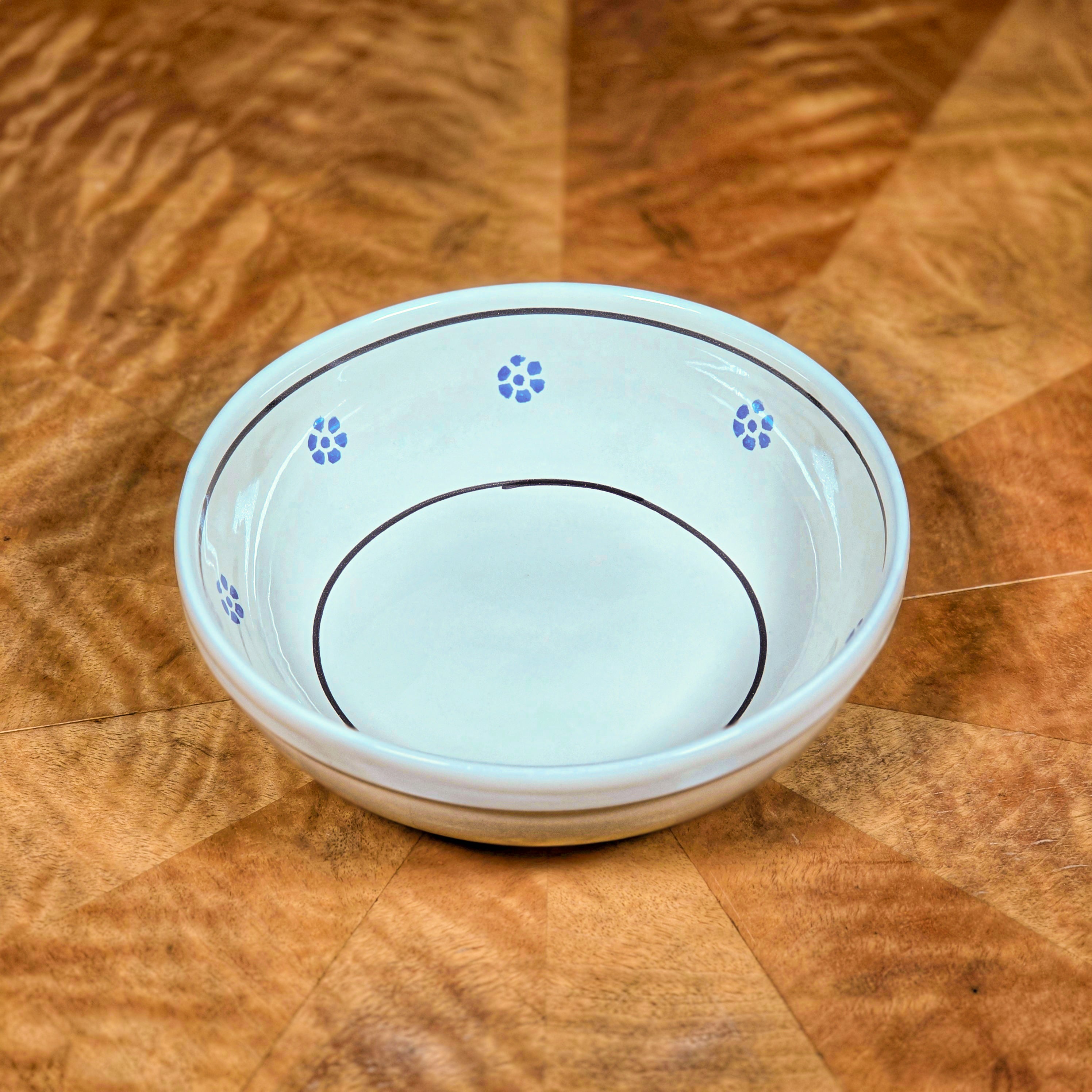 Kalabrische Terrakotta-Schale mit Blumenmuster
